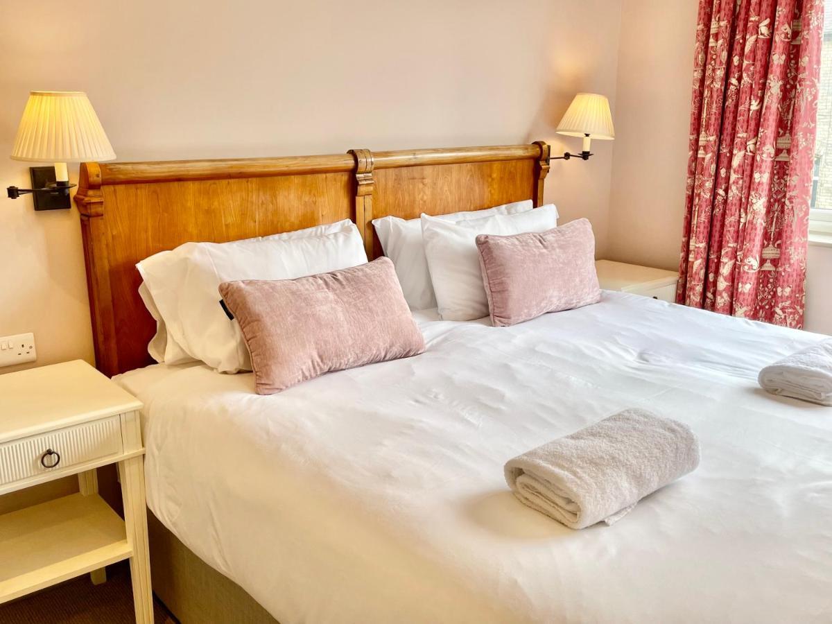 Central Townhouse With Free Off Road Parking And Garden York Esterno foto