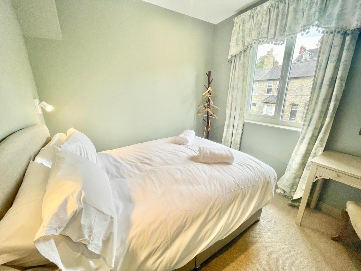 Central Townhouse With Free Off Road Parking And Garden York Esterno foto