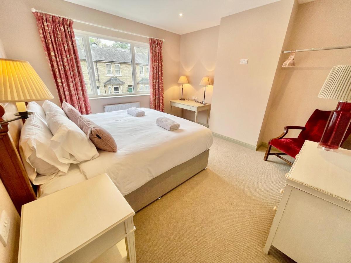 Central Townhouse With Free Off Road Parking And Garden York Esterno foto