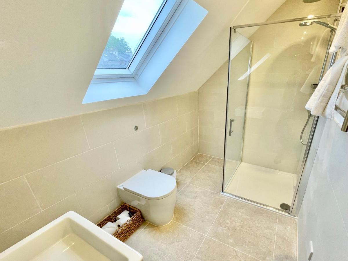 Central Townhouse With Free Off Road Parking And Garden York Esterno foto